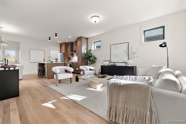 1797 Holcomb Street, Detroit, MI 48214