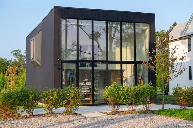 1797 Holcomb Street, Detroit, MI 48214