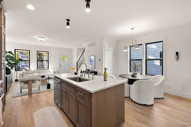 1797 Holcomb Street, Detroit, MI 48214