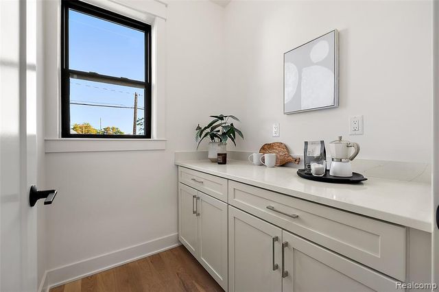 1797 Holcomb Street, Detroit, MI 48214