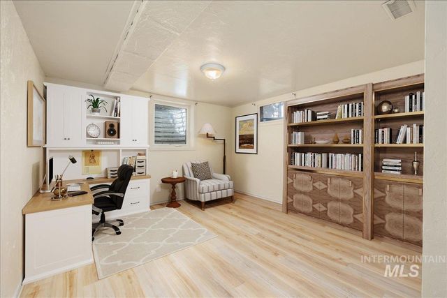 703 S Chestnut St., Nampa, ID 83686