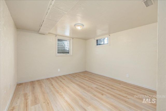 703 S Chestnut St., Nampa, ID 83686
