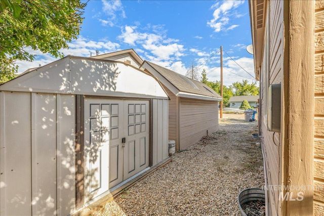 703 S Chestnut St., Nampa, ID 83686