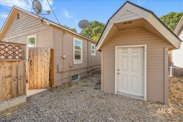 703 S Chestnut St., Nampa, ID 83686