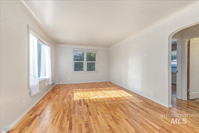 703 S Chestnut St., Nampa, ID 83686