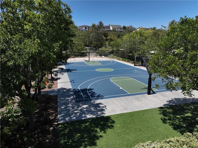 7 Chilmark Street, Ladera Ranch, CA 92694