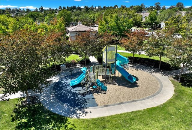 7 Chilmark Street, Ladera Ranch, CA 92694