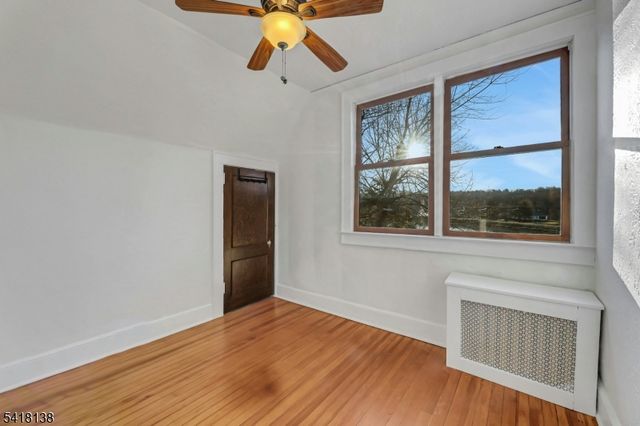 10 Lake Drive West, Wayne Twp., NJ 07470