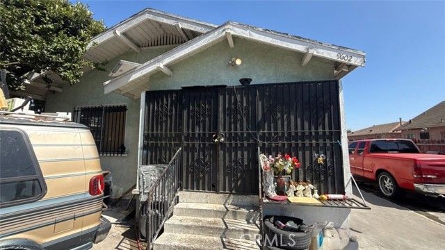 9602 Holmes Avenue, Los Angeles, CA 90002