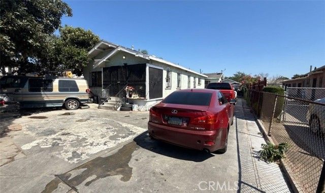 9602 Holmes Avenue, Los Angeles, CA 90002