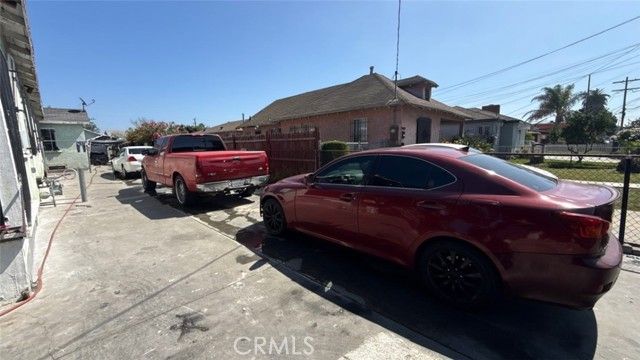 9602 Holmes Avenue, Los Angeles, CA 90002