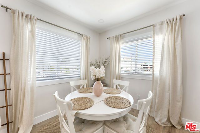 5726 Los Angeles Street, Oakland, CA 94608