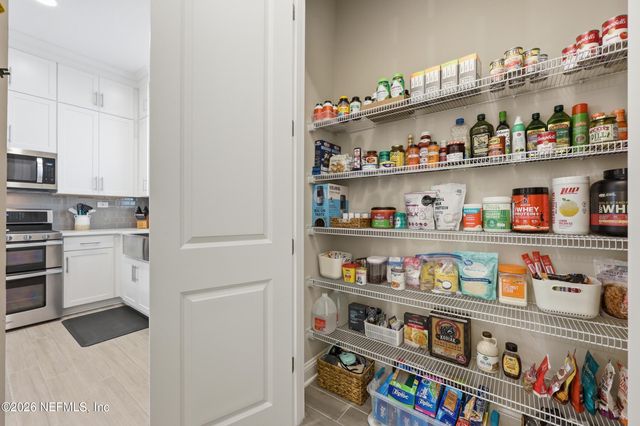 439 RUM RUNNER Way, St. Johns, FL 32259