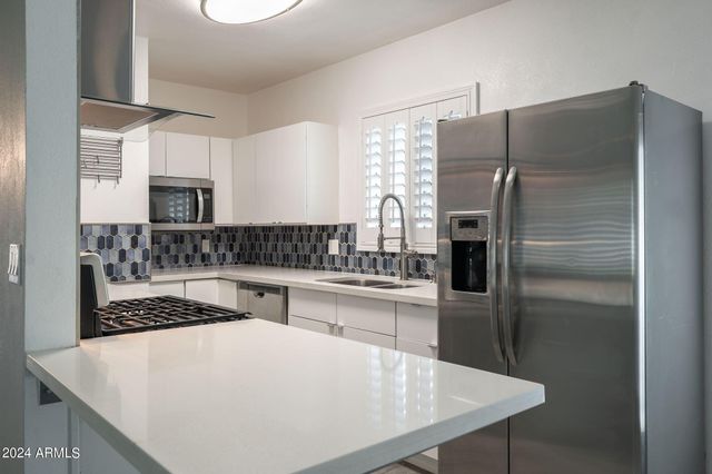 512 E Roanoke Avenue 6, Phoenix, AZ 85004