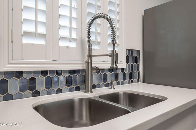 512 E Roanoke Avenue 6, Phoenix, AZ 85004