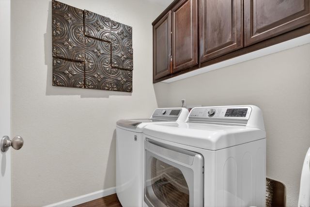 1708 Feathers Ct, Hughson, CA 95326