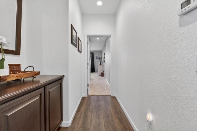 1708 Feathers Ct, Hughson, CA 95326