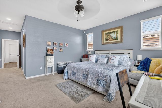 1708 Feathers Ct, Hughson, CA 95326