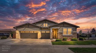 1708 Feathers Ct, Hughson, CA 95326