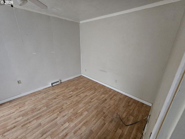 1411 Ne SKIDMORE St, Portland, OR 97211