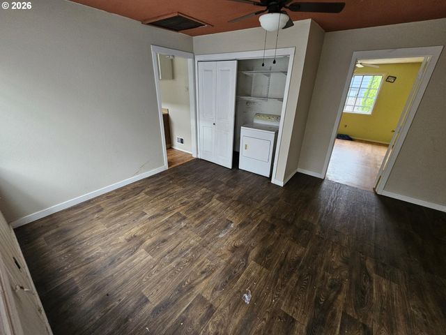1411 Ne SKIDMORE St, Portland, OR 97211