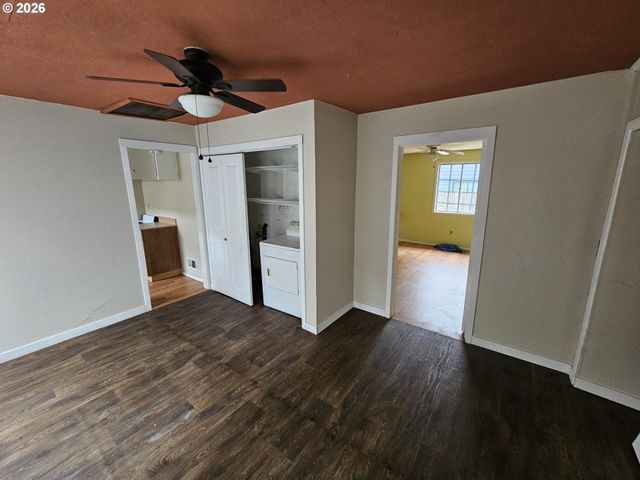 1411 Ne SKIDMORE St, Portland, OR 97211