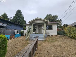1411 Ne SKIDMORE St, Portland, OR 97211