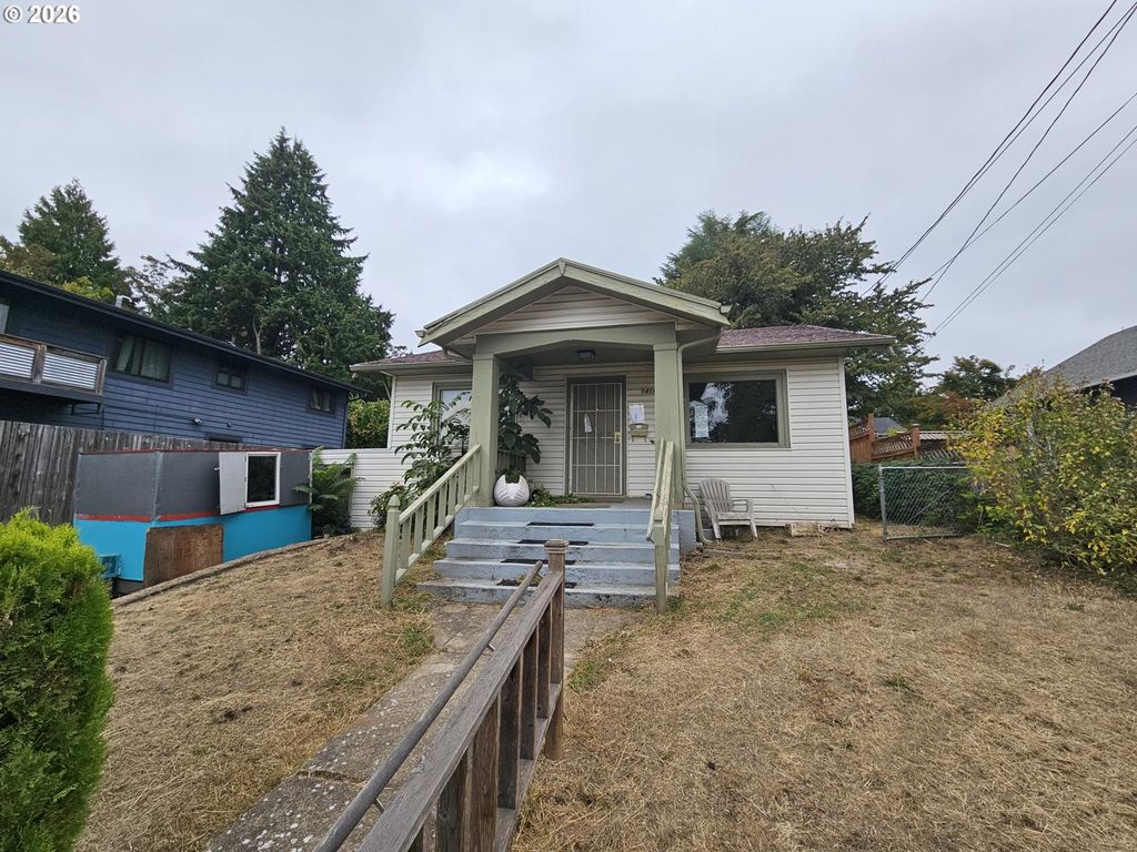 1411 Ne SKIDMORE St, Portland, OR 97211