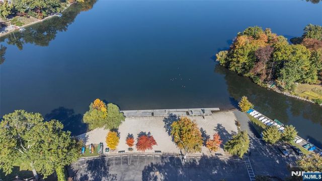 45 Indian Road, Wayne, NJ 07470