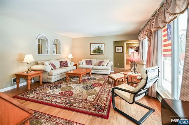 45 Indian Road, Wayne, NJ 07470