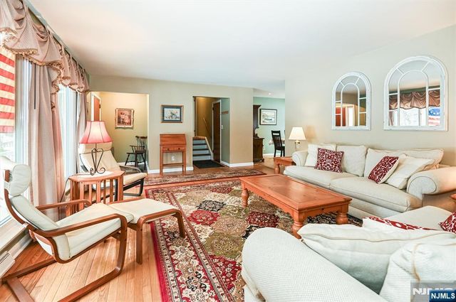 45 Indian Road, Wayne, NJ 07470