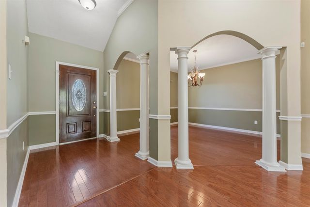 6195 ANDREA BLUFF CV, Bartlett, TN 38135