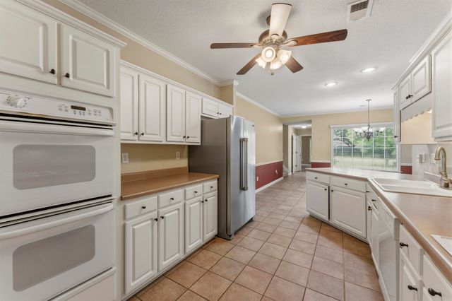6195 ANDREA BLUFF CV, Bartlett, TN 38135