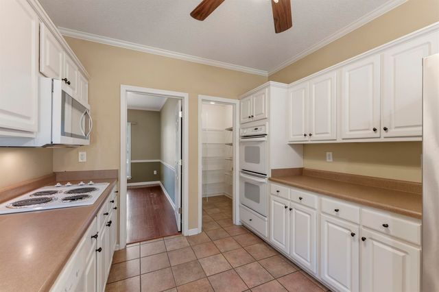 6195 ANDREA BLUFF CV, Bartlett, TN 38135