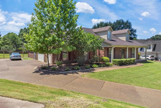 6195 ANDREA BLUFF CV, Bartlett, TN 38135