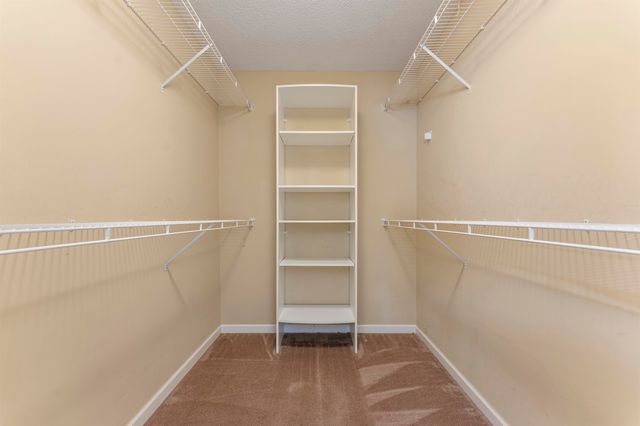 6195 ANDREA BLUFF CV, Bartlett, TN 38135
