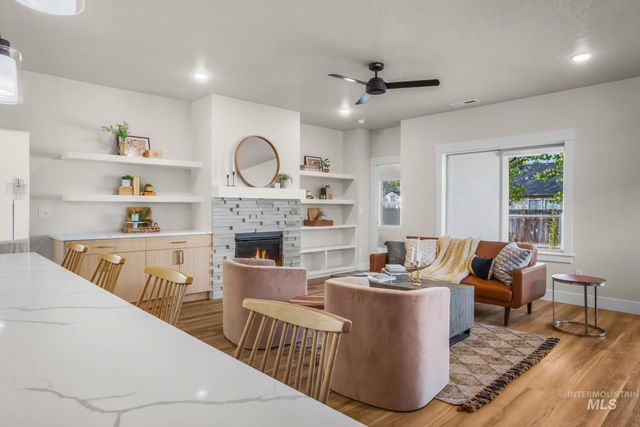 1696 E Grayson St, Meridian, ID 83742