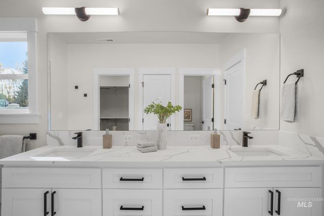 1696 E Grayson St, Meridian, ID 83742