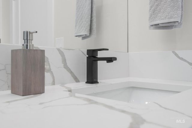 1696 E Grayson St, Meridian, ID 83742