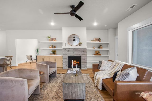 1696 E Grayson St, Meridian, ID 83742