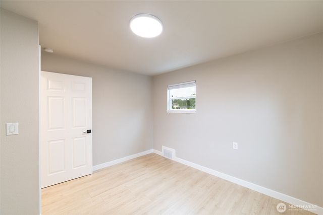 910 E MAIN Street, Auburn, WA 98002