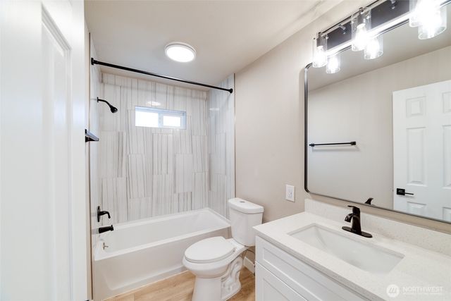 910 E MAIN Street, Auburn, WA 98002