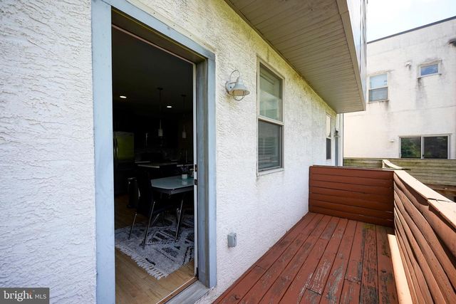 908 N FRONT ST, Philadelphia, PA 19123