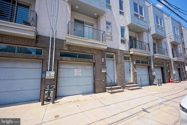 908 N FRONT ST, Philadelphia, PA 19123