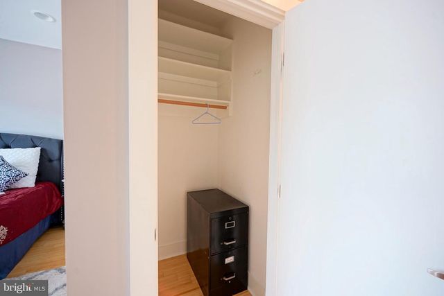 908 N FRONT ST, Philadelphia, PA 19123