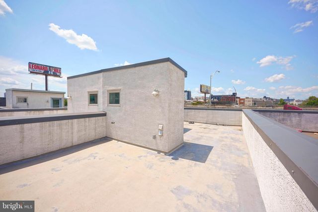 908 N FRONT ST, Philadelphia, PA 19123