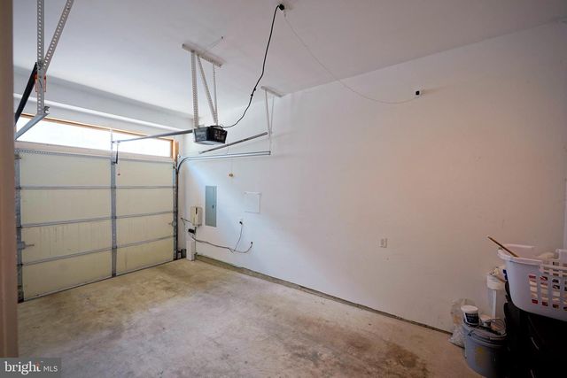 908 N FRONT ST, Philadelphia, PA 19123