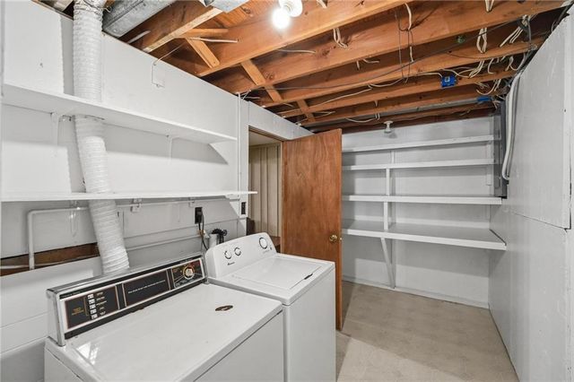 859 NW South Shore Drive, Kansas City, MO 64151