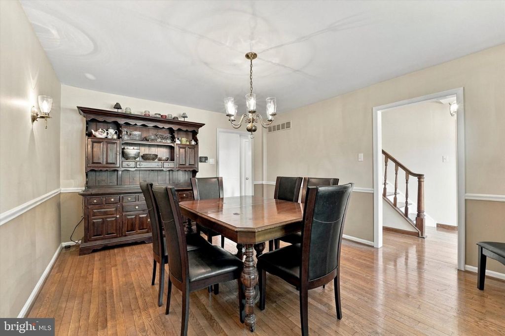 1814 LYNNEWOOD DR, HAVERTOWN, PA 19083 — photo 3