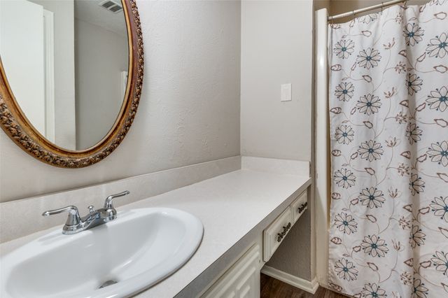 2800 Shadylake Court, Irving, TX 75060